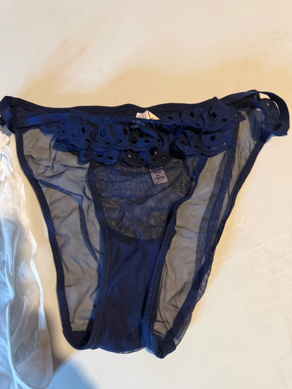 Victoria’s Secret Set Lace Trim Bikini Briefs - White & Navy - Picture 3 of 4